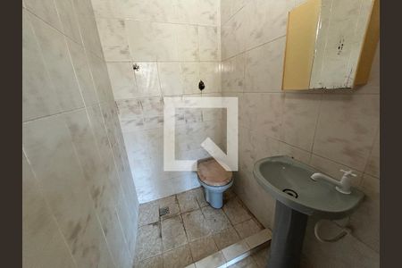 Banheiro de casa para alugar com 1 quarto, 80m² em Quintino Bocaiúva, Rio de Janeiro