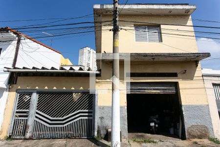 Fachada de casa à venda com 4 quartos, 230m² em Vila Fernandes, São Paulo