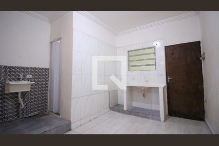 Sala/Cozinha de apartamento para alugar com 2 quartos, 25m² em Vila Industrial, São Paulo