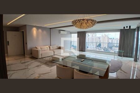 Apartamento à venda com 3 quartos, 221m² em Vila Romana, São Paulo