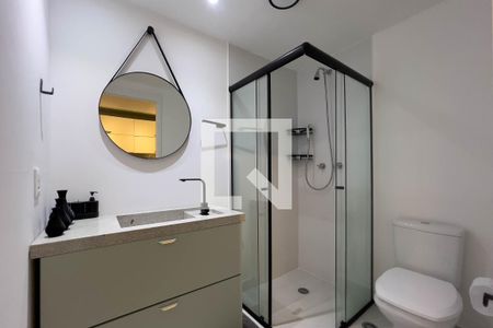 Banheiro de kitnet/studio para alugar com 1 quarto, 21m² em Ipiranga, São Paulo