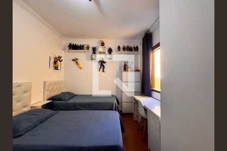 Quarto 1 de casa à venda com 4 quartos, 241m² em Jardim Las Vegas, Santo André