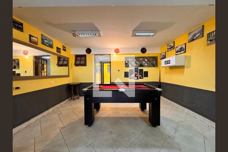 Garagem de casa à venda com 4 quartos, 241m² em Jardim Las Vegas, Santo André