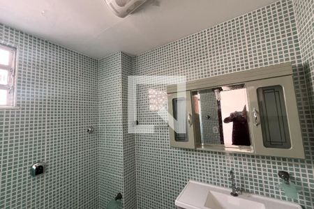 Banheiro de apartamento à venda com 3 quartos, 82m² em Portuguesa, Rio de Janeiro