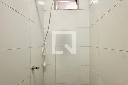 Banheiro de kitnet/studio para alugar com 1 quarto, 13m² em Botafogo, Rio de Janeiro
