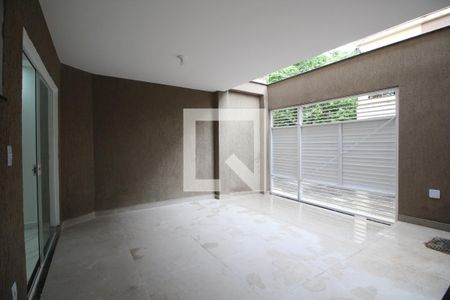 Garagem de casa de condomínio para alugar com 3 quartos, 100m² em Jacarepaguá, Rio de Janeiro