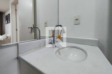 Banheiro de apartamento à venda com 2 quartos, 42m² em Jardim Ipaussurama, Campinas