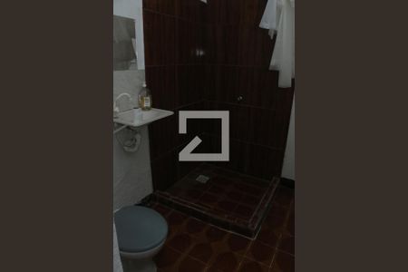 Banheiro de Serviço de casa para alugar com 2 quartos, 80m² em Luz, Nova Iguaçu