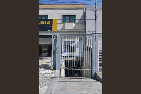 Fachada de casa para alugar com 3 quartos, 600m² em Parque Oratório, Santo André