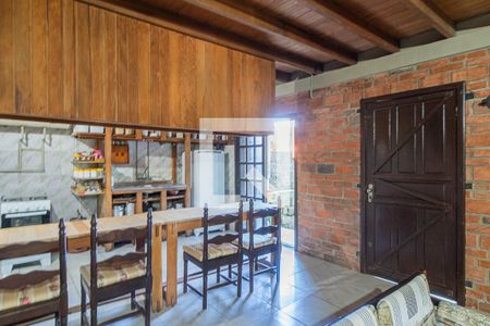 Cozinha de casa à venda com 4 quartos, 390m² em Vila Nova, Porto Alegre
