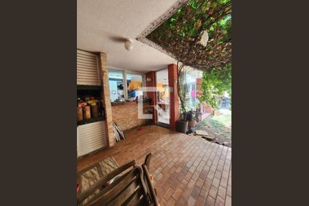 Casa à venda com 4 quartos, 160m² em Jardim Marajoara, São Paulo
