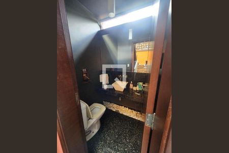 Casa à venda com 4 quartos, 160m² em Jardim Marajoara, São Paulo