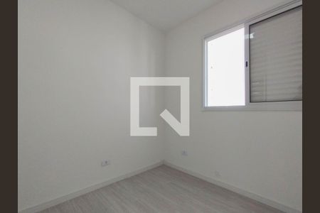 Quarto 2 de apartamento para alugar com 2 quartos, 42m² em Vila Galvão, Guarulhos