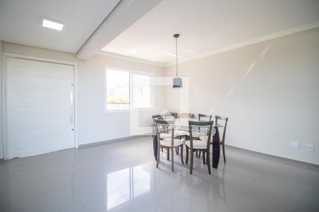 Sala de casa à venda com 3 quartos, 185m² em Campo Novo, Porto Alegre