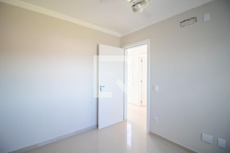 Quarto 2 de casa à venda com 3 quartos, 185m² em Campo Novo, Porto Alegre