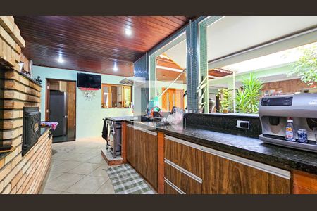 Área comum - Churrasqueira de casa para alugar com 4 quartos, 350m² em Vila Arriete, São Paulo