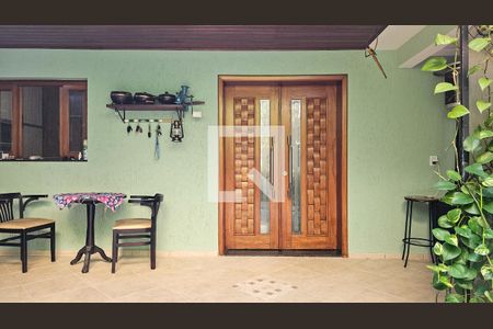 Quintal de casa para alugar com 4 quartos, 350m² em Vila Arriete, São Paulo
