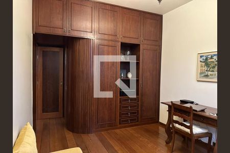 Foto 22 de casa à venda com 3 quartos, 221m² em Serra, Belo Horizonte