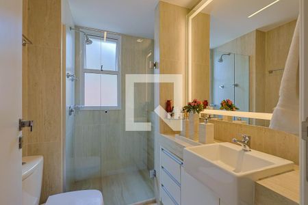 Banheiro da Suíte de apartamento à venda com 2 quartos, 82m² em Vila da Serra, Nova Lima