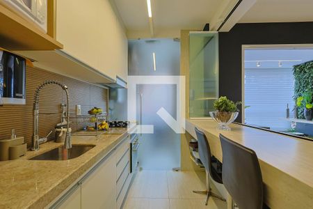 Cozinha de apartamento à venda com 2 quartos, 82m² em Vila da Serra, Nova Lima