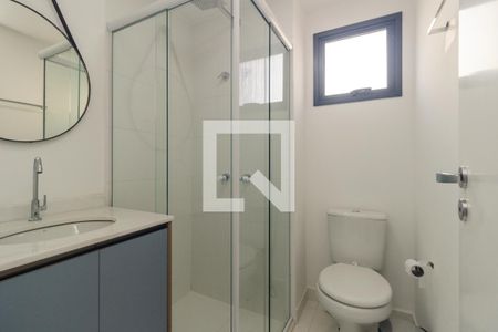 Banheiro de kitnet/studio para alugar com 1 quarto, 20m² em República, São Paulo