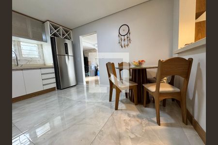 Cozinha de casa à venda com 2 quartos, 118m² em Santos Dumont, São Leopoldo