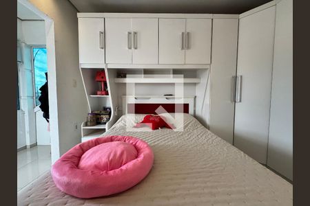 Suíte de casa à venda com 2 quartos, 118m² em Santos Dumont, São Leopoldo