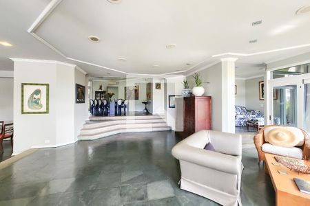 Sala 1 de casa à venda com 8 quartos, 1330m² em Laranjeiras, Rio de Janeiro