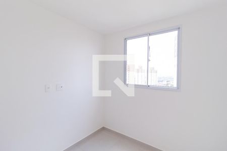 Quarto 2 de apartamento para alugar com 2 quartos, 40m² em Vila da Oportunidade, Carapicuíba