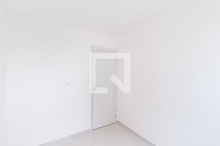 Quarto 1 de apartamento para alugar com 2 quartos, 40m² em Vila da Oportunidade, Carapicuíba