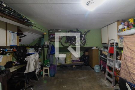 Garagem de casa à venda com 3 quartos, 180m² em Parque Boturussu, São Paulo
