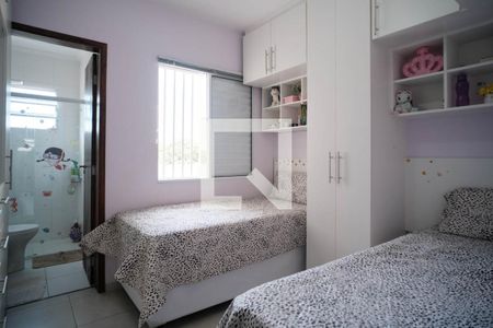 Quarto de casa à venda com 2 quartos, 123m² em Jardim Três Marias, São Paulo