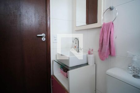 Quarto banheiro de casa à venda com 2 quartos, 123m² em Jardim Três Marias, São Paulo