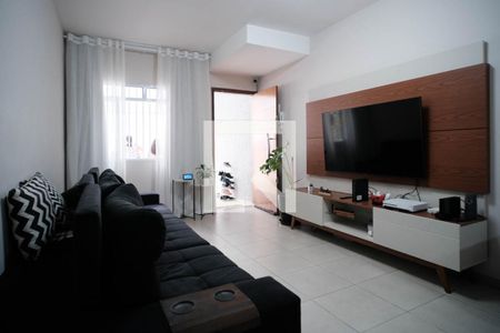 Sala de casa à venda com 2 quartos, 123m² em Jardim Três Marias, São Paulo