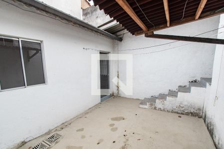 Quintal de casa para alugar com 2 quartos, 55m² em Vila São José, São Paulo