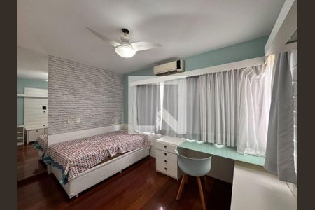 Casa à venda com 5 quartos, 296m² em Camboinhas, Niterói