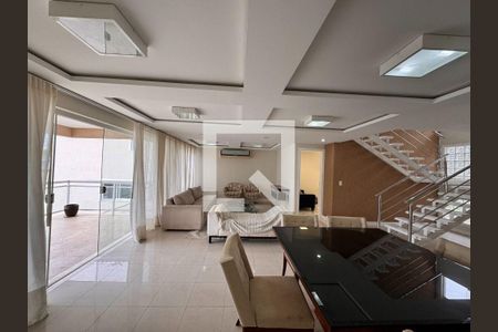 Casa à venda com 5 quartos, 296m² em Camboinhas, Niterói