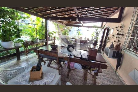 Casa à venda com 3 quartos, 400m² em Fonseca, Niterói