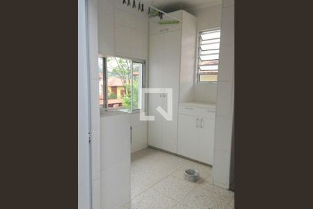 Casa à venda com 2 quartos, 120m² em Jardim Cordeiro, São Paulo