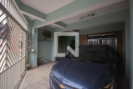 Garagem de casa à venda com 3 quartos, 240m² em Vila Medeiros, São Paulo