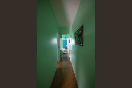 Corredor de casa à venda com 3 quartos, 240m² em Vila Medeiros, São Paulo