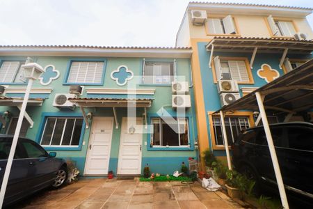 Fachada da Casa de casa de condomínio à venda com 2 quartos, 88m² em Humaitá, Porto Alegre