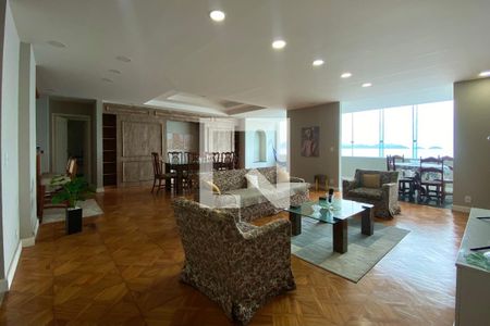 Sala de apartamento para alugar com 4 quartos, 240m² em Copacabana, Rio de Janeiro