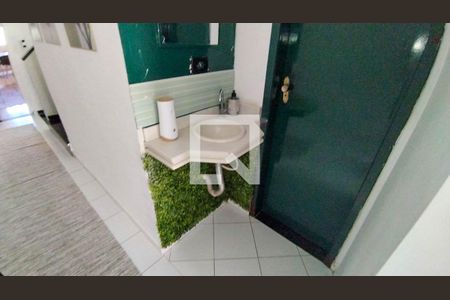 Lavabo de casa para alugar com 3 quartos, 215m² em Penha de França, São Paulo