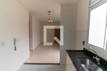 Cozinha e Área de Serviço de apartamento para alugar com 2 quartos, 42m² em Vila Lage, São Gonçalo