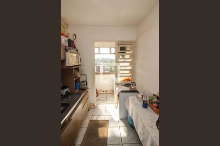 Cozinha de apartamento à venda com 2 quartos, 70m² em Partenon, Porto Alegre