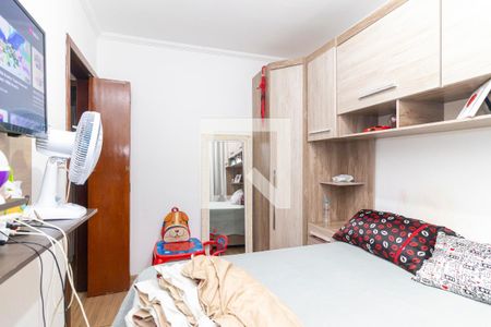Quarto 1 de apartamento para alugar com 2 quartos, 40m² em Vila Carmosina, São Paulo