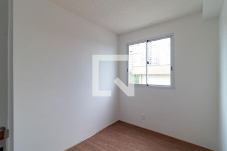 Quarto 1 de apartamento à venda com 2 quartos, 35m² em Parque Industrial Tomas Edson, São Paulo