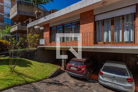 Quintal de casa à venda com 6 quartos, 414m² em Auxiliadora, Porto Alegre