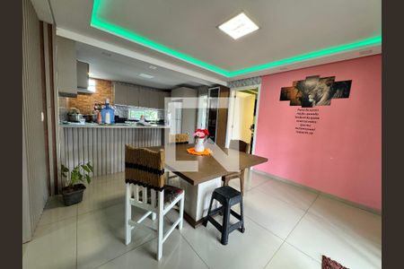 Cozinha de casa à venda com 4 quartos, 150m² em Campestre, São Leopoldo